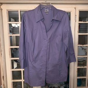 Periwinkle button down 3/4 sleeve top